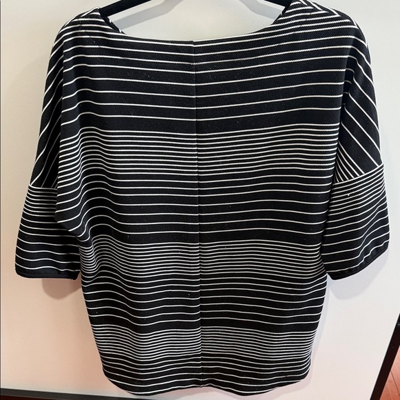 Max Studio Black and White Striped Short Sleeve Top - Picture 3 of 3